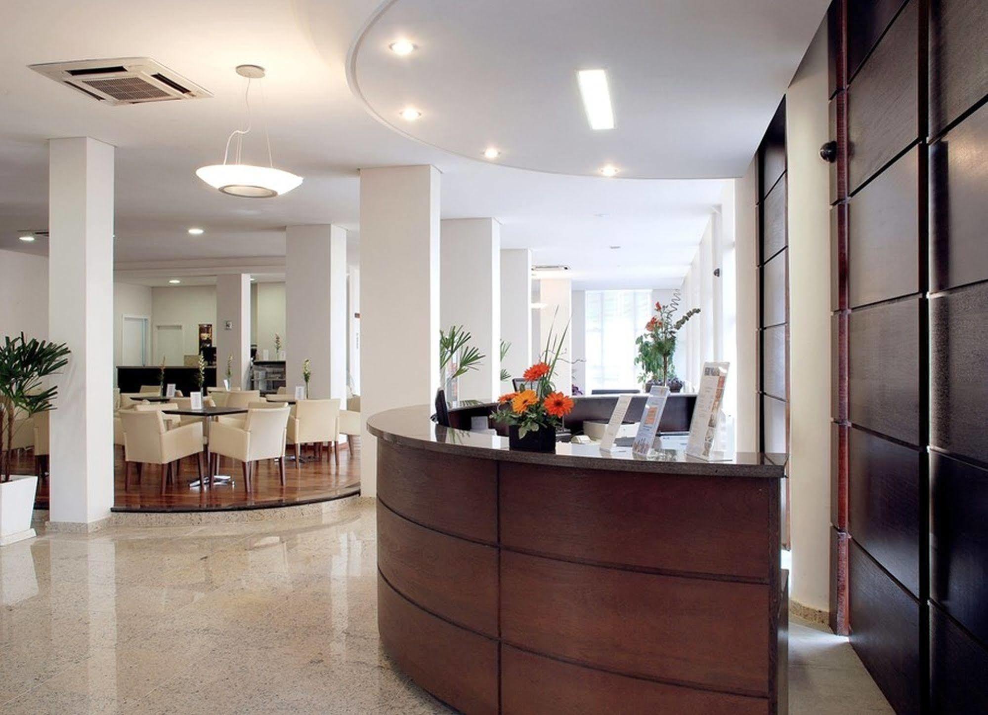 Everest Porto Alegre Hotel Exterior foto