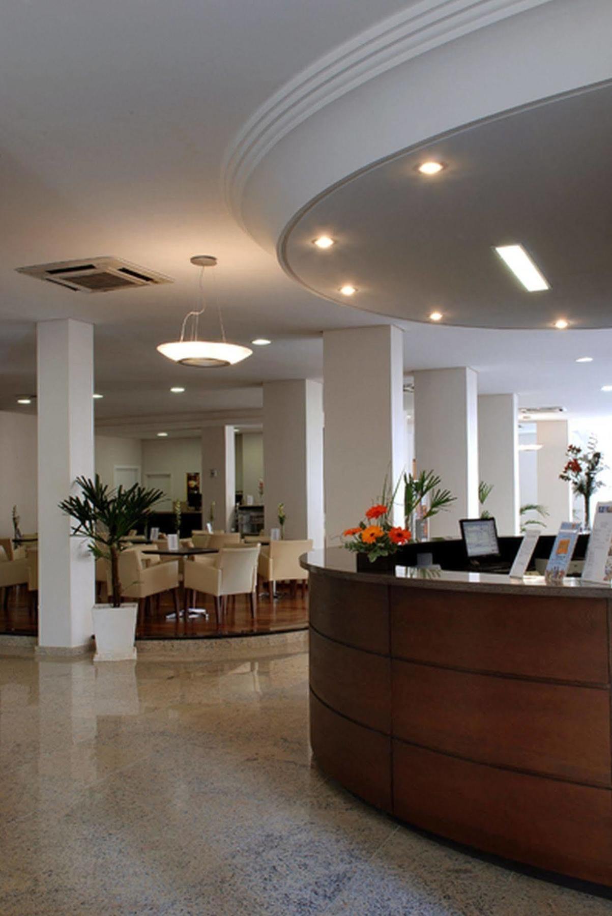 Everest Porto Alegre Hotel Exterior foto
